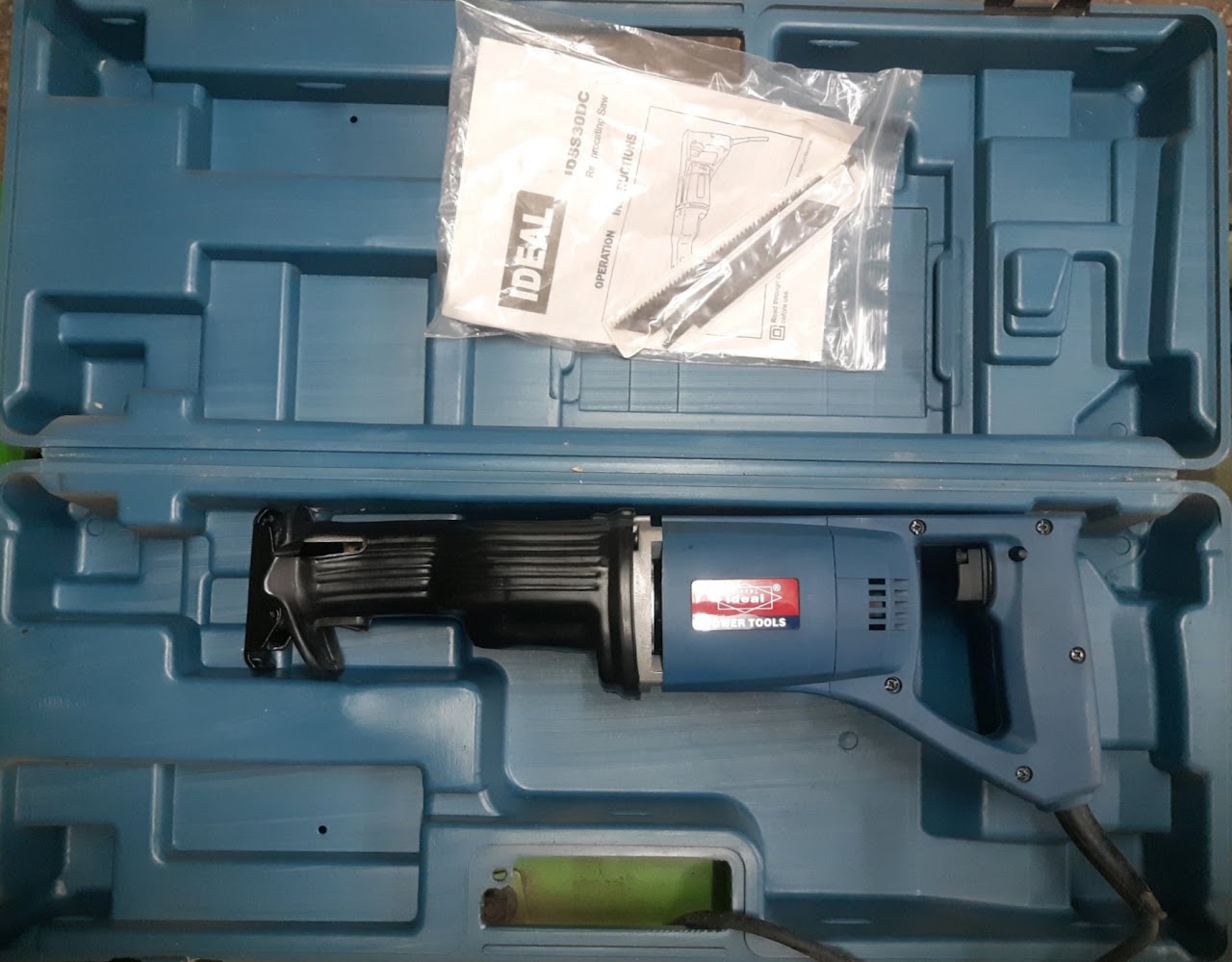 Electric Sabre Saw