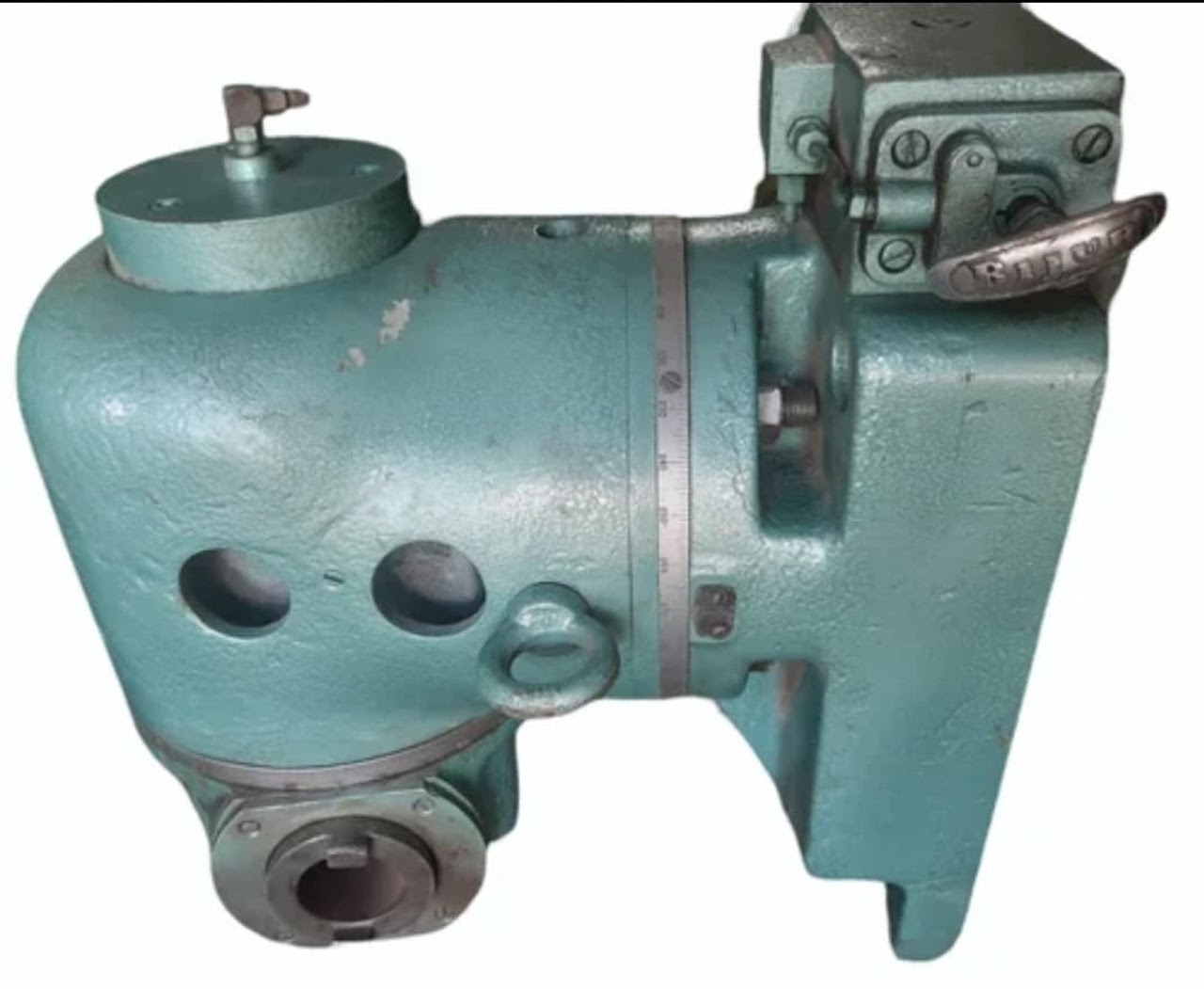 Universal Head for Milling Machine