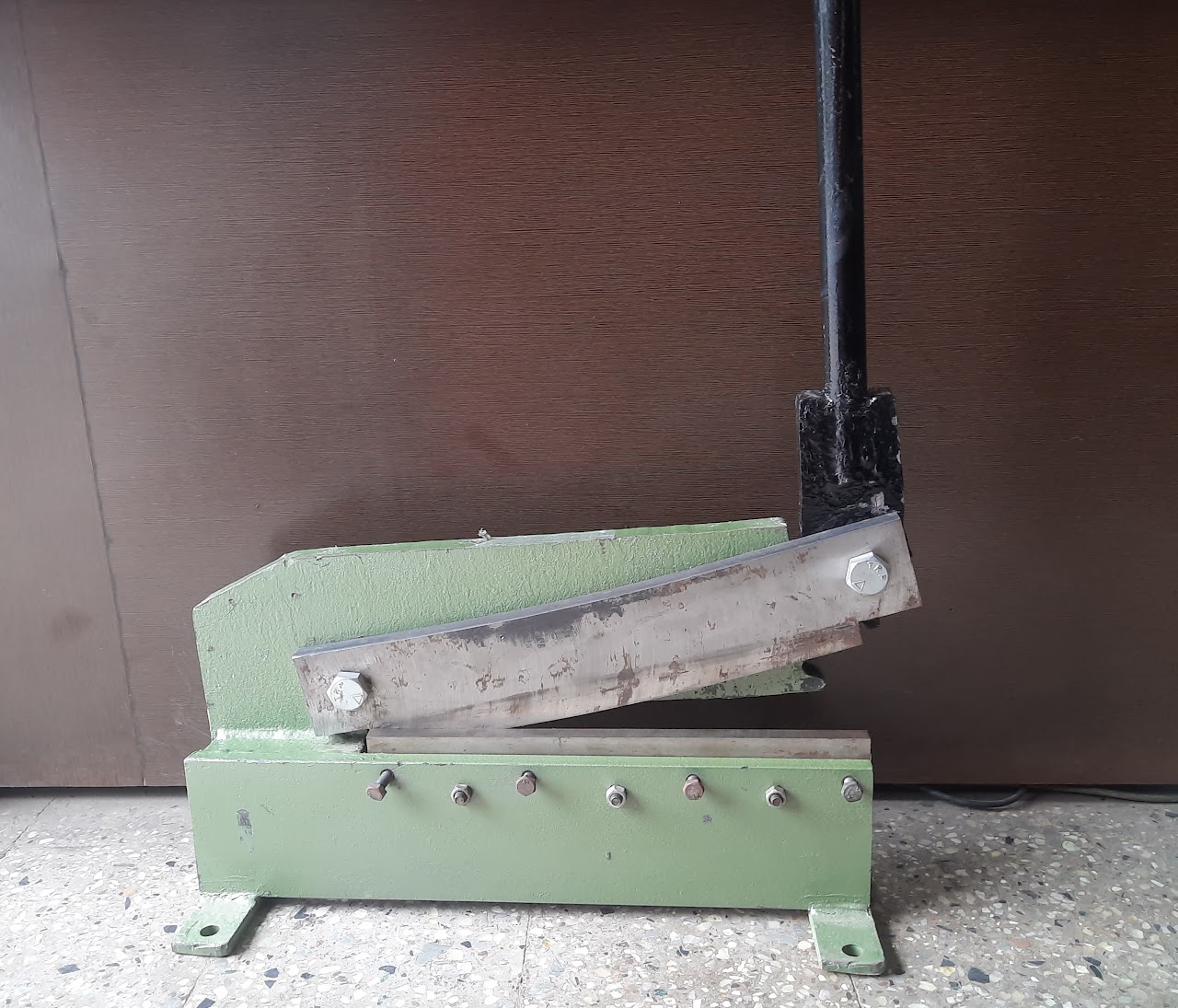 Hand Shearing Machine