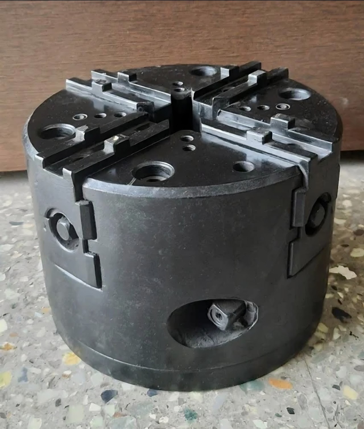 Four Jaw Combination Chuck
