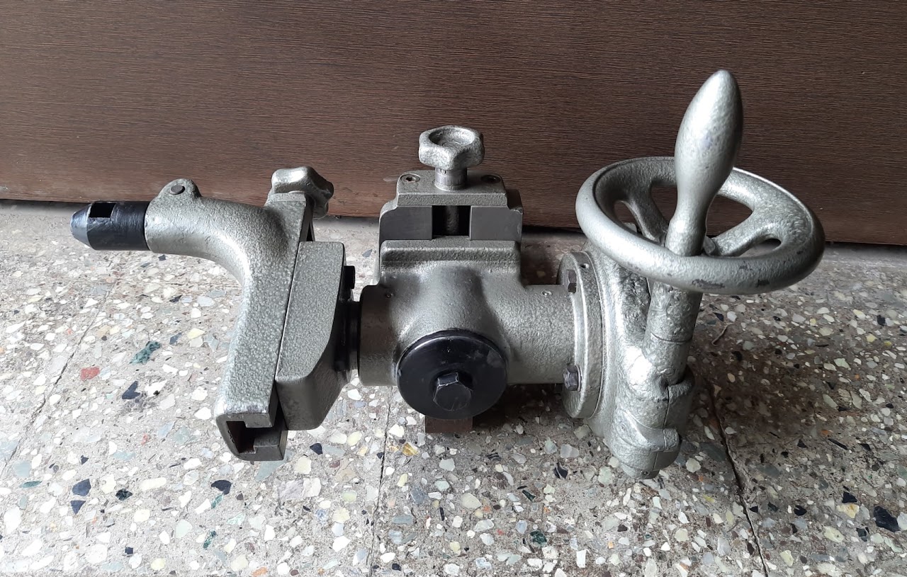 Ball Turning Attachment For Lathes