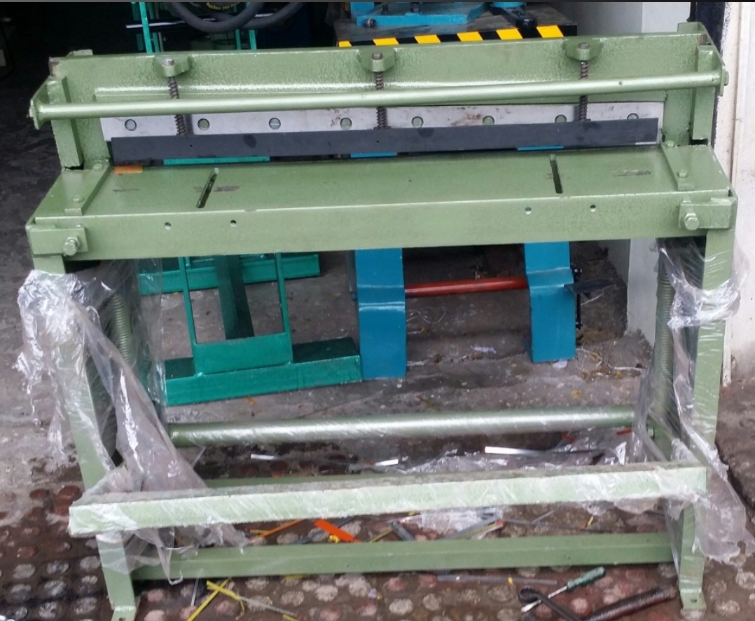 Foot Shearing Machine