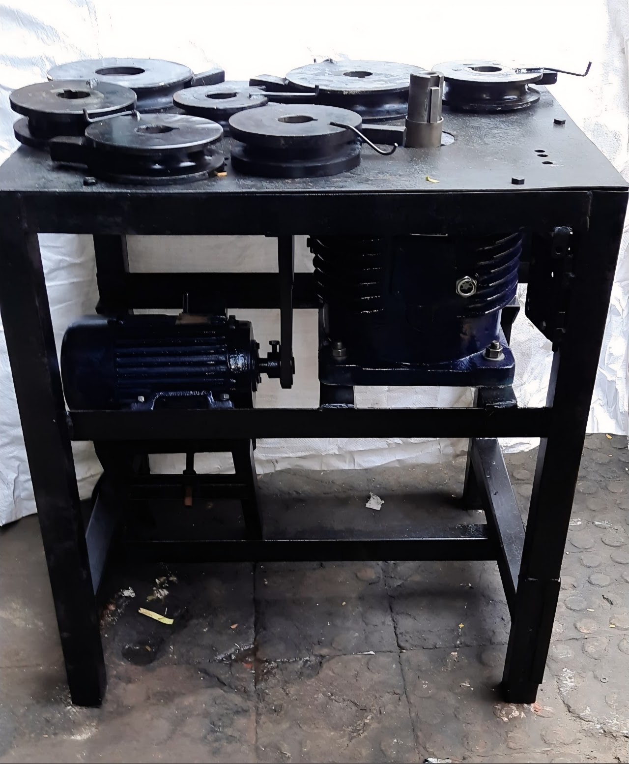 Used Motorised Pipe Bending machine